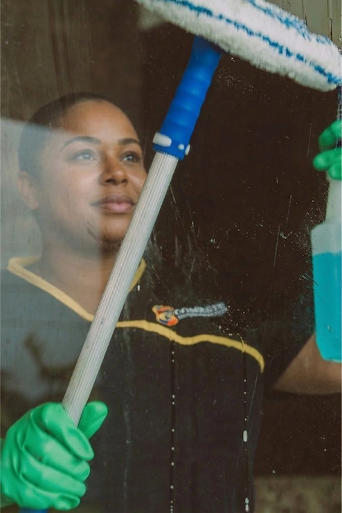 Auxiliar de serviços gerais (ASG)